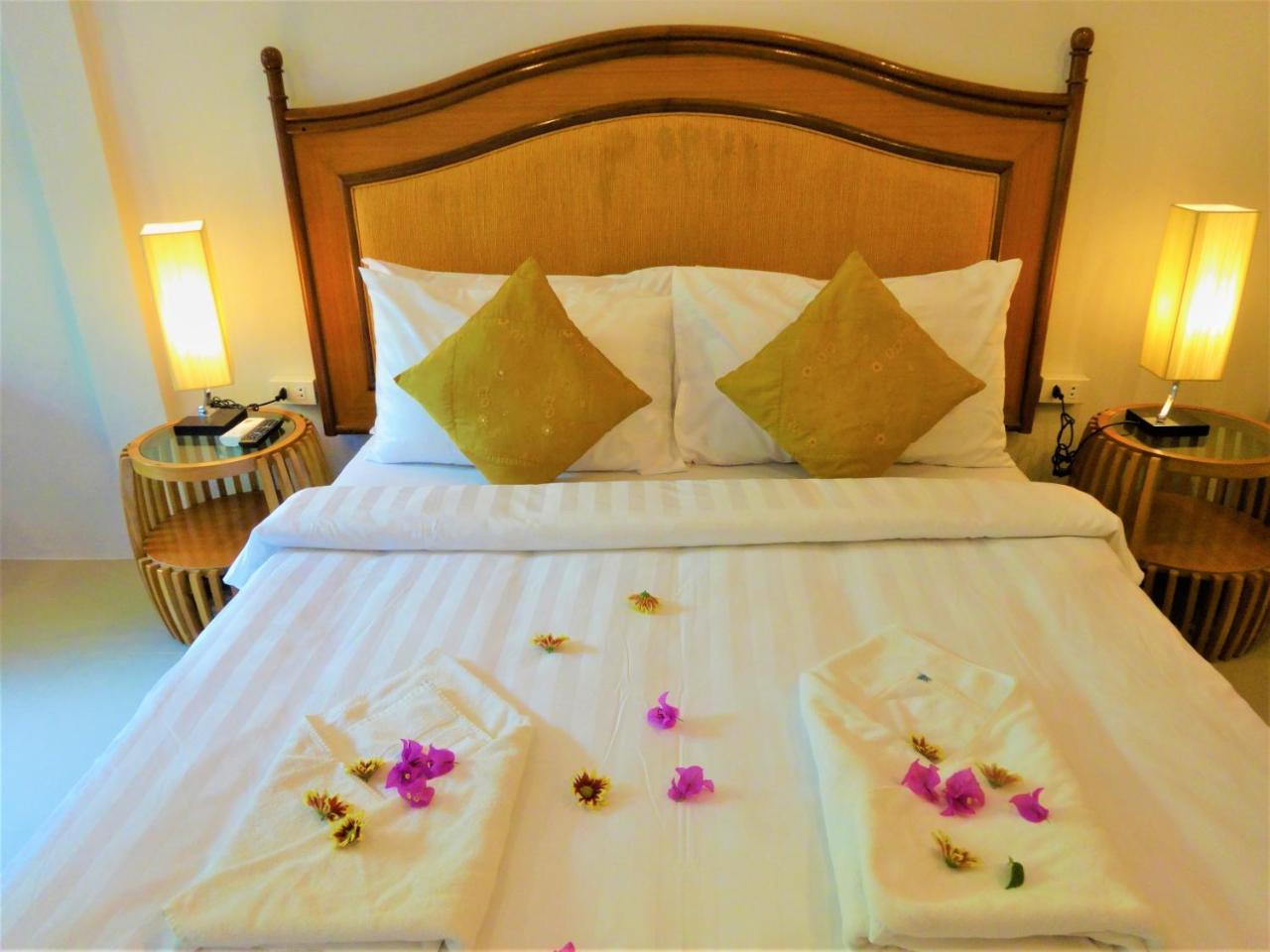 Bangrak Pier Samui Resort Dış mekan fotoğraf